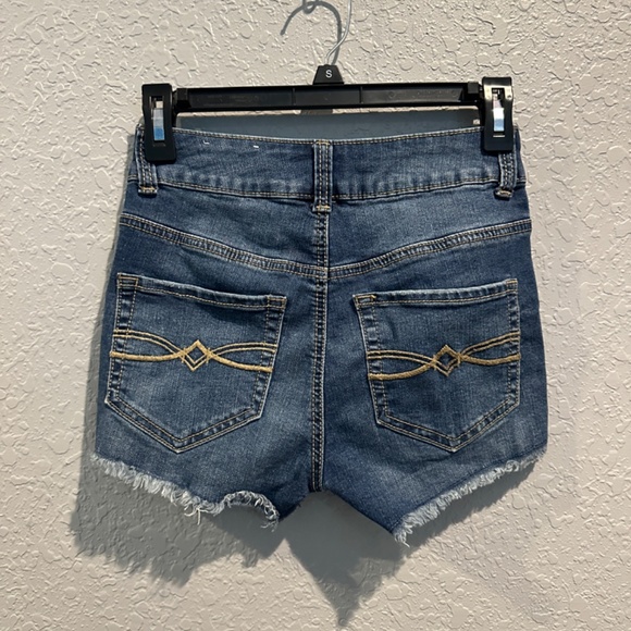 Mudd Juniors Jeans Shorts - Size 3 - Picture 2 of 5